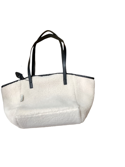 Handbag By Neiman Marcus  Size: Medium