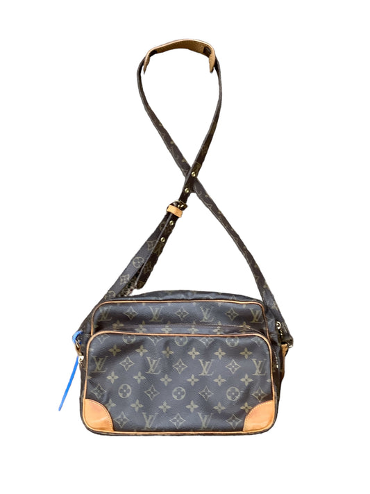 Crossbody Luxury Designer By Louis Vuitton  Size: Medium