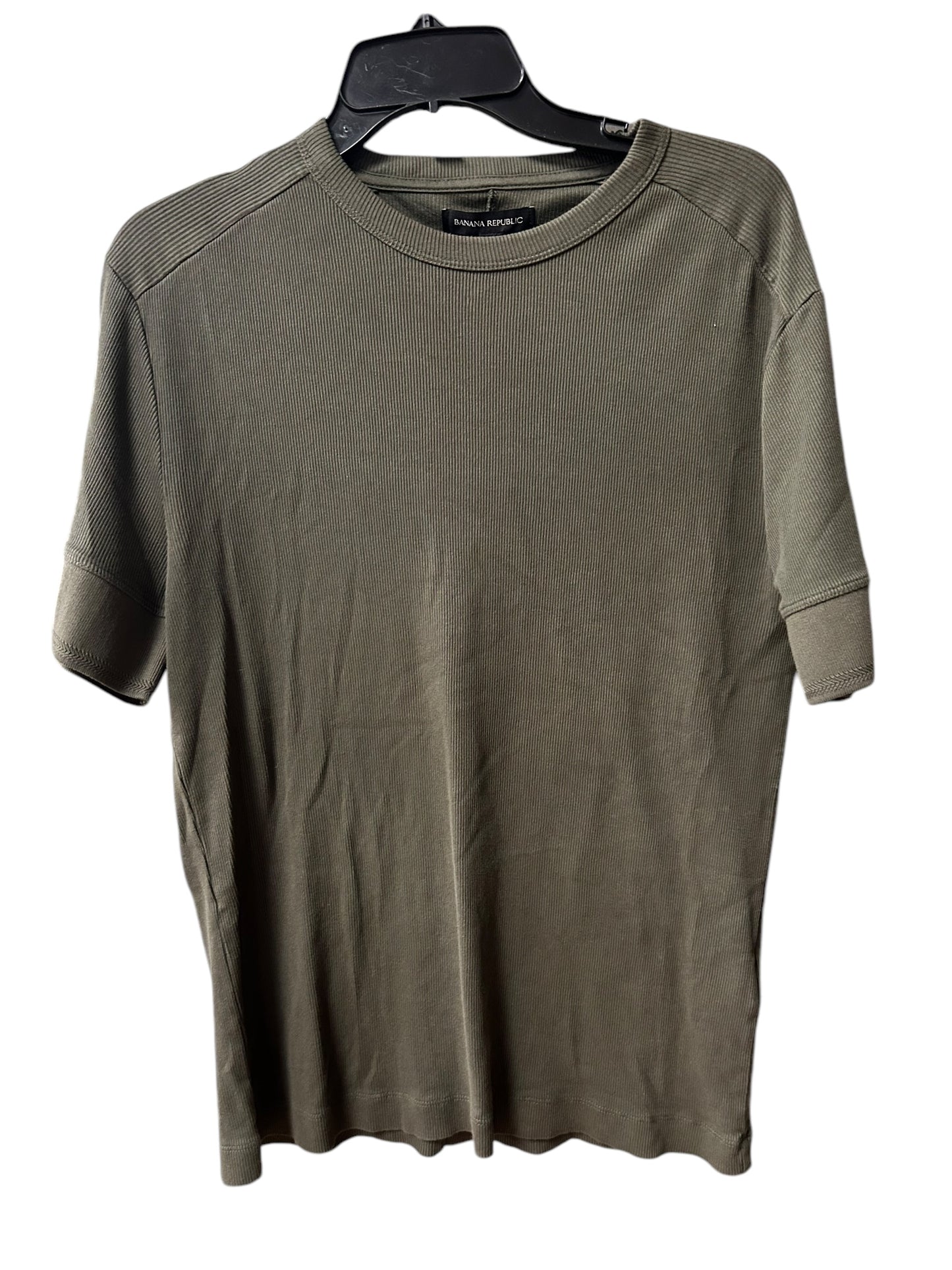 Top Short Sleeve Basic By Banana Republic In Green, Size: M