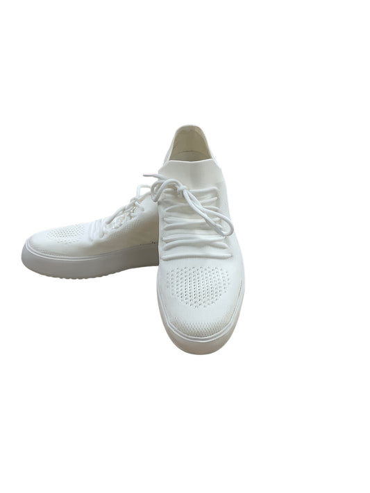 Shoes Sneakers By Steve Madden In White, Size: 10