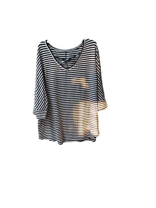 Top Long Sleeve Basic By Boutique + In Striped Pattern, Size: 2x